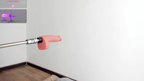 aurora_divine online show from January 7, 2025, 10:30 pm