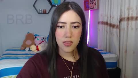 Snapshot of aurora_shy_ chatting on December 18, 2024, 4:09 am Aurora  online show from December 18, 2024, 4:09 am