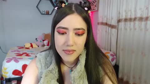 Snapshot of aurora_shy_ chatting on December 30, 2024, 9:19 pm Aurora  online show from December 30, 2024, 9:19 pm