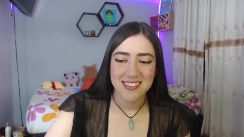 Snapshot of aurora_shy_ chatting on February 5, 2025, 1:47 am Aurora  online show from February 5, 2025, 1:47 am