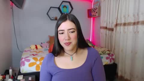 Snapshot of aurora_shy_ chatting on February 7, 2025, 4:27 am Aurora  online show from February 7, 2025, 4:27 am
