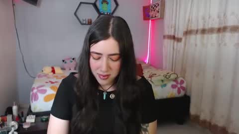 Snapshot of aurora_shy_ chatting on February 10, 2025, 10:19 pm Aurora  online show from February 10, 2025, 10:19 pm