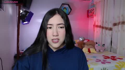 Snapshot of aurora_shy_ chatting on April 12, 2026, 10:15 pm Aurora online show from April 12, 2026, 10:15 pm