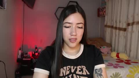 Snapshot of aurora_shy_ chatting on May 3, 2026, 9:10 pm Aurora online show from May 3, 2026, 9:10 pm
