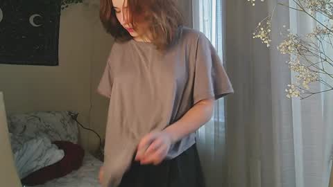 Snapshot of aurora_worker chatting on February 26, 2025, 1:21 am Aurora online show from February 26, 2025, 1:21 am