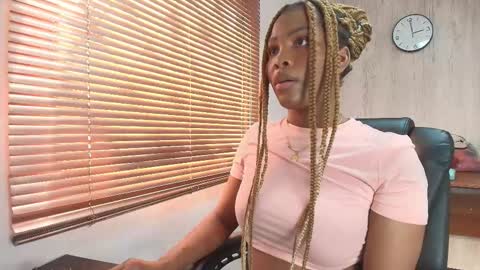 Ariana online show from September 17, 2025, 7:59 pm