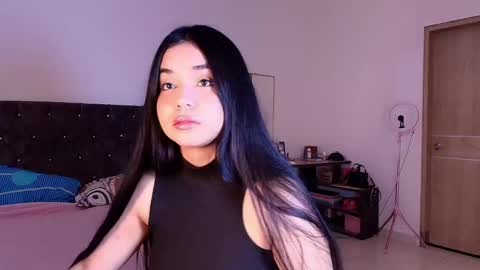 Aurora online show from December 15, 2025, 3:44 am