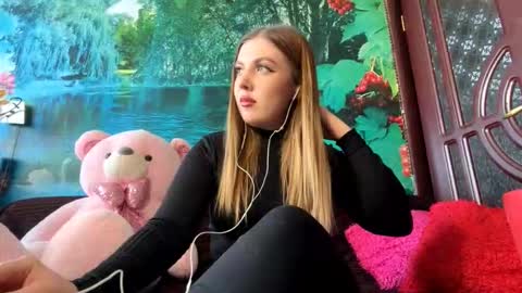 Elizabeth online show from February 10, 2026, 11:03 am