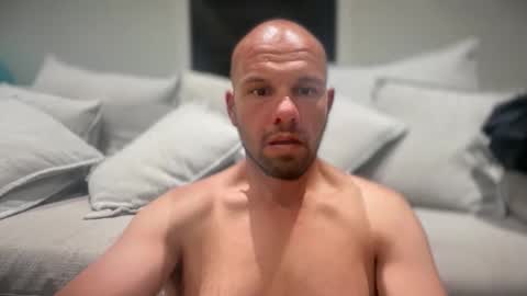 aussieboycal online show from April 17, 2026, 12:30 pm