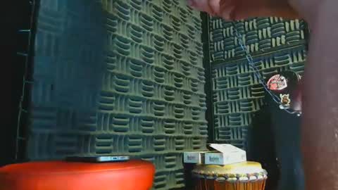 aussieraz online show from February 11, 2026, 6:51 am