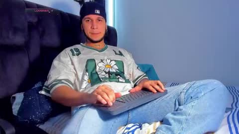 A online show from June 3, 2026, 9:53 pm