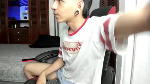 Austin online show from November 11, 2025, 2:17 pm