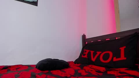 astin nice online show from February 26, 2025, 7:05 pm