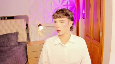 Snapshot of austin_rouse chatting on February 14, 2026, 7:54 pm austin_rouse online show from February 14, 2026, 7:54 pm