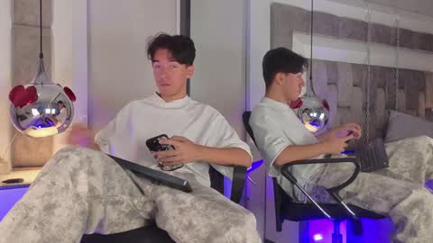 austinreeds online show from April 4, 2026, 2:14 pm