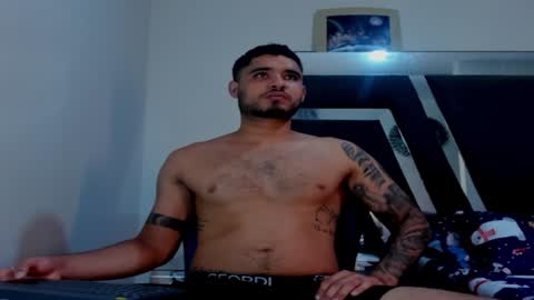 AustinTorres  online show from December 5, 2024, 2:31 am