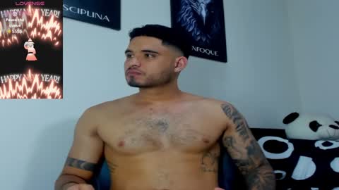 AustinTorres  online show from January 25, 2025, 11:00 pm