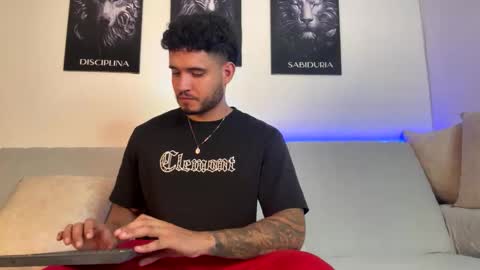 AustinTorres  online show from June 10, 2026, 1:06 am