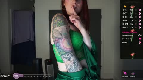 Snapshot of autumnnights chatting on December 3, 2024, 10:51 pm   online show from December 3, 2024, 10:51 pm