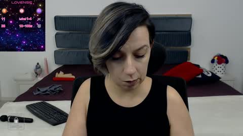 AutumnOpal online show from December 19, 2024, 3:18 am