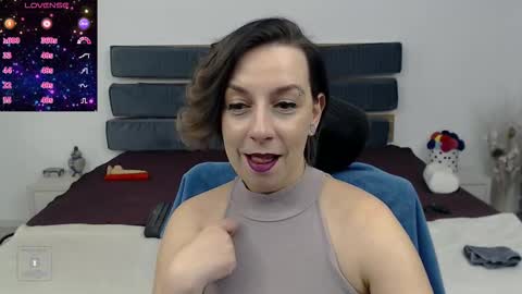 AutumnOpal online show from February 11, 2025, 2:25 am