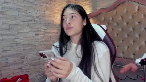              online show from January 28, 2025, 3:04 am