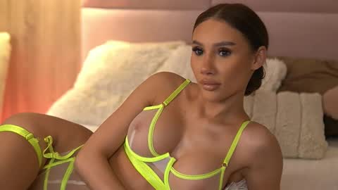 Ava online show from March 7, 2025, 10:54 pm