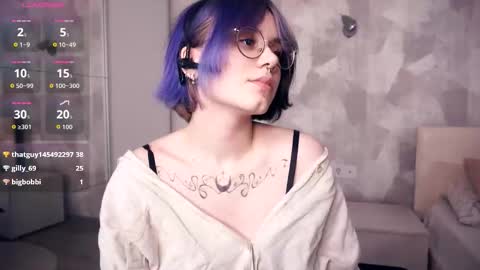 avaobierne online show from November 27, 2025, 6:32 pm