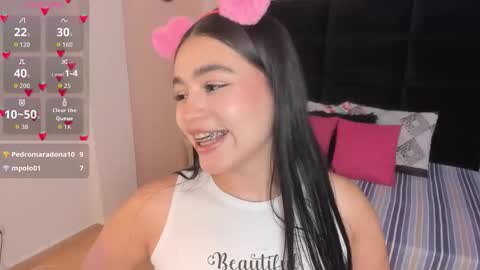 Ava  online show from October 25, 2025, 6:35 pm