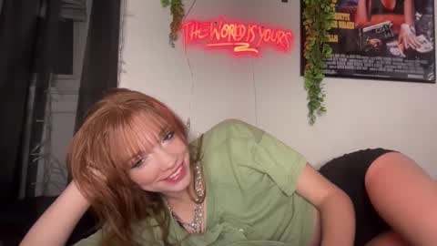 avaxlee online show from June 10, 2026, 1:06 am