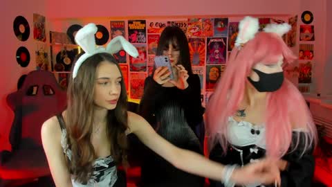 Avie online show from January 30, 2025, 6:21 pm