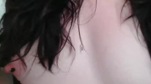 raven blue online show from November 11, 2025, 12:16 pm