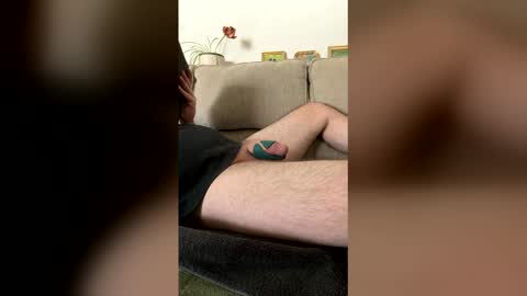 average_stag online show from February 1, 2026, 6:06 pm