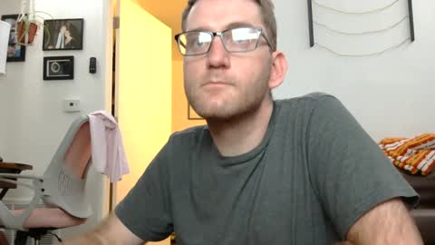 Snapshot of averagepenisalex chatting on September 24, 2025, 5:22 am averagepenisalex online show from September 24, 2025, 5:22 am