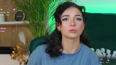 AveryWillow online show from November 10, 2025, 6:12 am