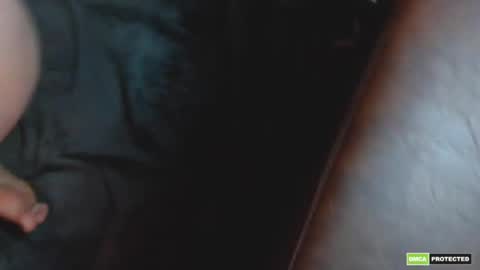 AvgMomAndDad waxed bigtits shaved fakebody married momanddad pussy buttplug online show from May 11, 2026, 2:50 am