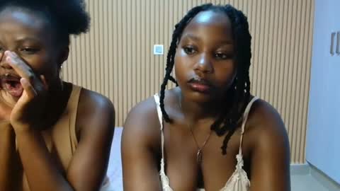 Avian online show from November 28, 2025, 3:25 pm