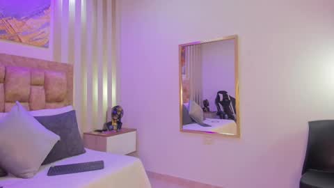 AVIS  online show from September 20, 2025, 7:04 pm