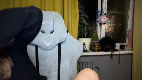 Aviva online show from December 24, 2024, 12:44 am