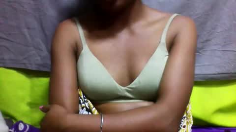 avontsoaldy online show from October 25, 2025, 6:02 pm