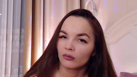 Avrora Inst online show from January 31, 2025, 7:18 pm