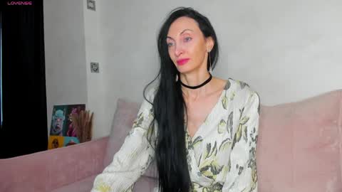 Snapshot of avrora_mars chatting on April 10, 2026, 1:22 am Avrora online show from April 10, 2026, 1:22 am