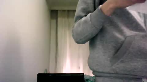 awesenheit online show from December 31, 2024, 1:19 pm