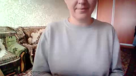 awesomeladyy online show from September 25, 2025, 8:29 am