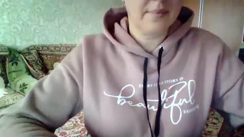 awesomeladyy online show from October 3, 2025, 11:51 am