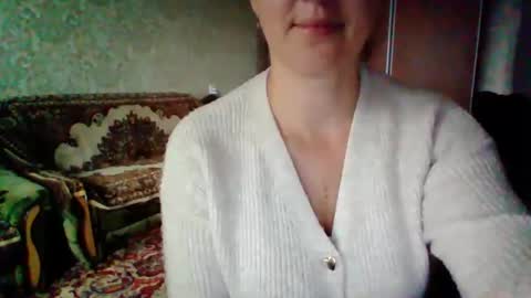 awesomeladyy online show from October 7, 2025, 12:57 pm