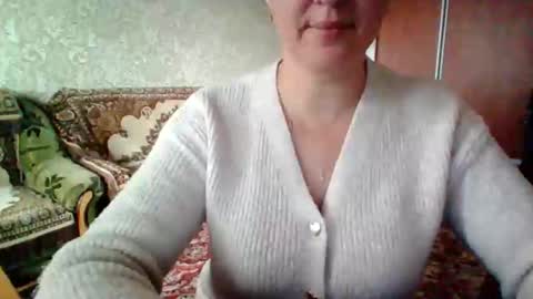 awesomeladyy online show from October 10, 2025, 7:40 am