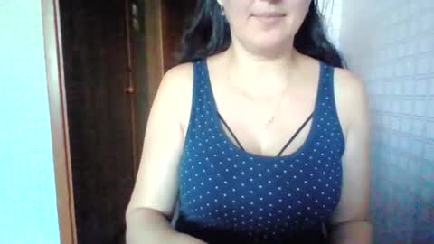 awesomeladyy online show from December 16, 2025, 9:47 am