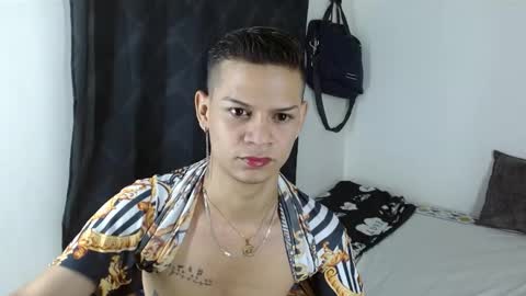 Snapshot of axcel_boy chatting on October 8, 2025, 12:03 pm axcel online show from October 8, 2025, 12:03 pm