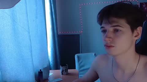 Snapshot of axel_0ne chatting on February 10, 2026, 8:07 am axel_0ne online show from February 10, 2026, 8:07 am